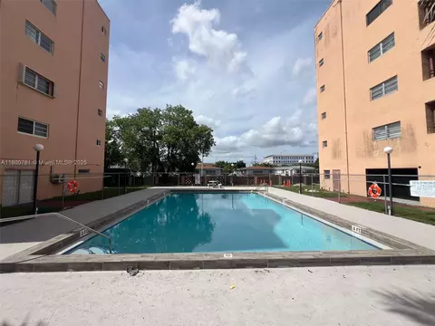460 E 23rd St #118, Hialeah, FL 33013