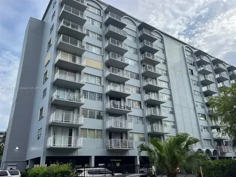 1470 NE 125th Ter #810, North Miami, FL 33161