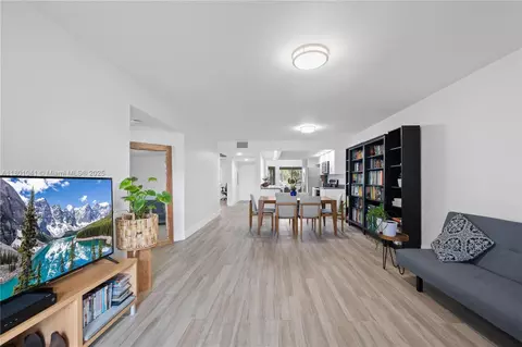 1400 SW 137th Ave #103F, Pembroke Pines, FL 33027