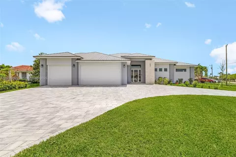 1632 SW 52nd Ter, Cape Coral, FL 33914