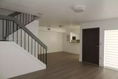 Living - 8098 NW 99th Ter, Hialeah Gardens, FL 33016 photo 2 of 3
