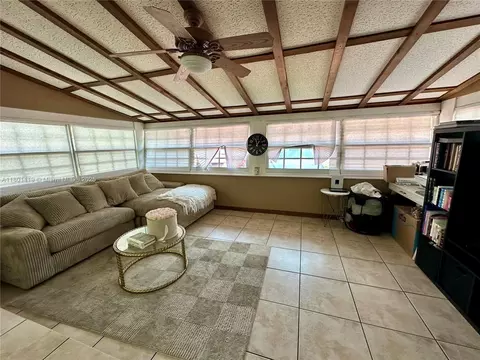 21000 NE 26th Ave, Miami, FL 33180