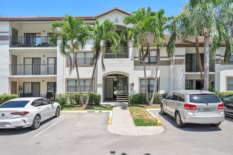 530 S Park Rd #23-11, Hollywood, FL 33021