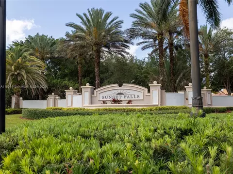 5087 SW 183rd Ave, Miramar, FL 33029