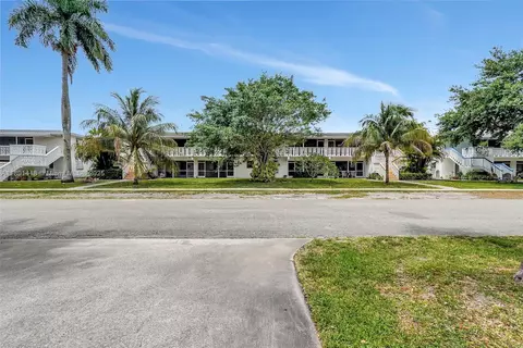 532 S Luna Ct #7, Hollywood, FL 33021