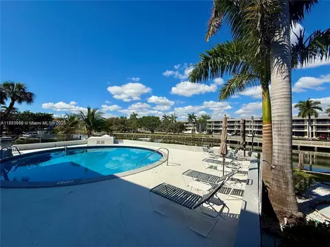 467 Golden Isles Dr #307, Hallandale Beach, FL 33009