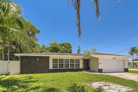 6714 Boulevard Of Champions, North Lauderdale, FL 33068