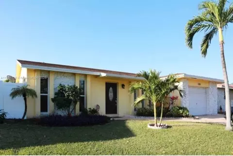 314 SE 4th St, Dania Beach, FL 33004