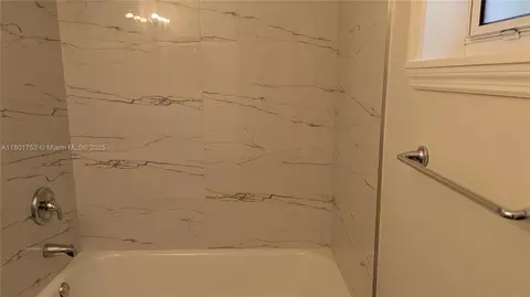 Bath - 7184 W 3rd Ave, Hialeah, FL 33014 photo 2 of 3
