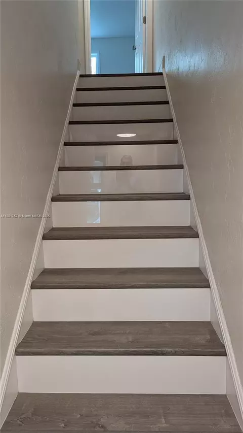 Entry Way - 7184 W 3rd Ave, Hialeah, FL 33014 photo 1 of 1