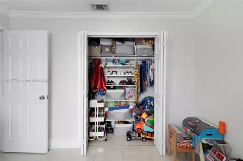 857 W 37th St, Hialeah, FL 33012 photo 26