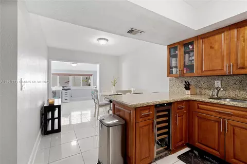 857 W 37th St, Hialeah, FL 33012 photo 12