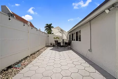 857 W 37th St, Hialeah, FL 33012 photo 32