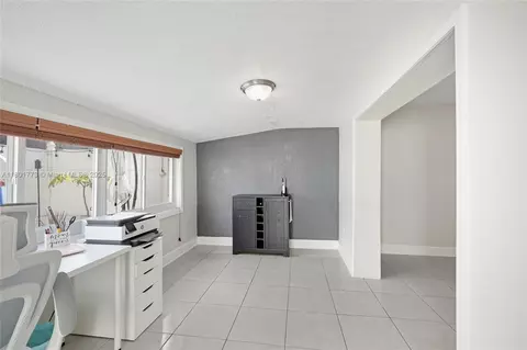 857 W 37th St, Hialeah, FL 33012 photo 29