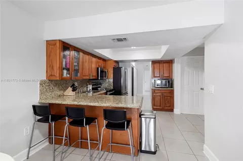 857 W 37th St, Hialeah, FL 33012 photo 14