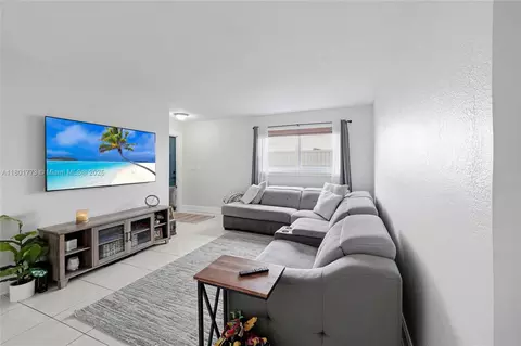 857 W 37th St, Hialeah, FL 33012 photo 2