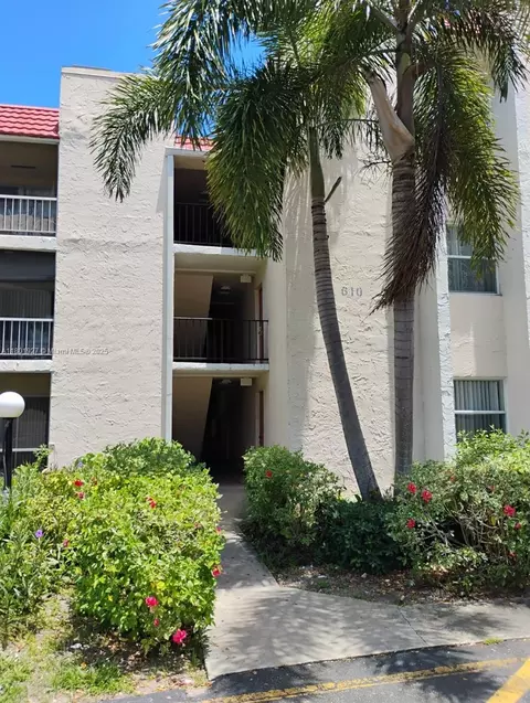 610 NW 13th St #33, Boca Raton, FL 33486