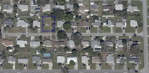 2500 Boyd, Melbourne, FL 32935 photo 2