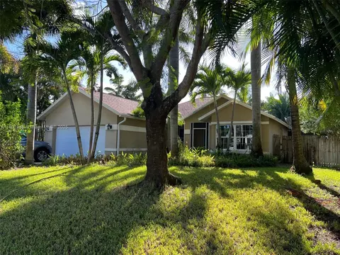 2014 SE Mantua St, Port Saint Lucie, FL 34952