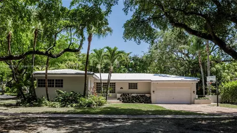 600 Santurce Ave, Coral Gables, FL 33143