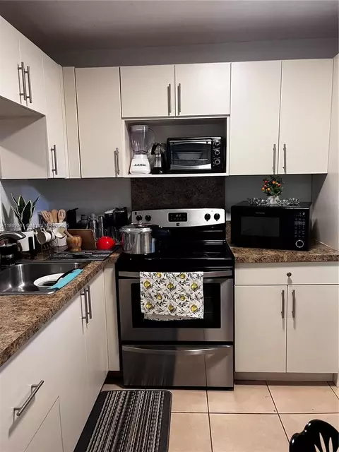 19715 SW 114th Ave #257, Miami, FL 33157