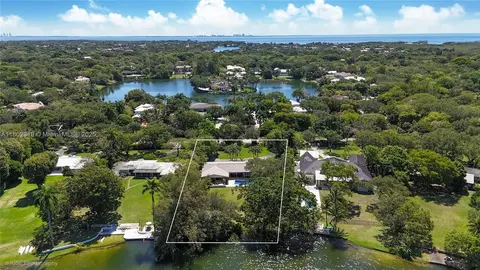 9000 School House Rd, Coral Gables, FL 33156 photo 4