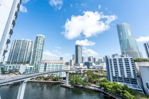 31 SE 5 St #1603, Miami, FL 33131