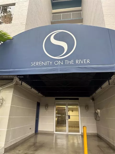 1720 NW N River Dr #203, Miami, FL 33125