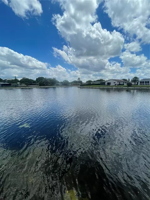 9330 Lime Bay Blvd #315, Tamarac, FL 33321
