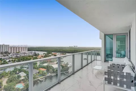 330 Sunny Isles Blvd #5-1808, Sunny Isles Beach, FL 33160