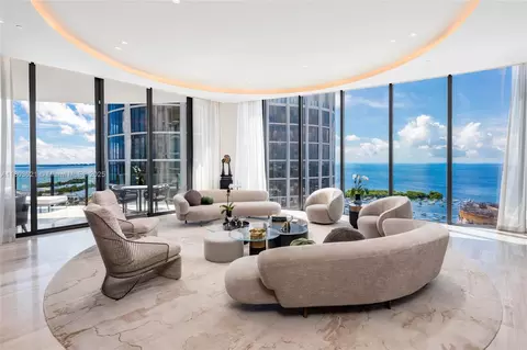 2821 S Bayshore Dr #20AB, Miami, FL 33133