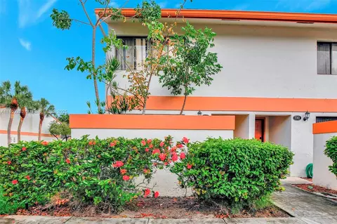 7065 SW 42nd Pl, Davie, FL 33314