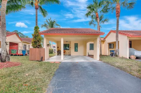 16287 Laurel Dr #3, Weston, FL 33326