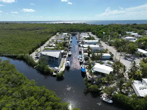 View/Area - 271 Lance Ln, Key Largo, FL 33037 photo 3 of 4