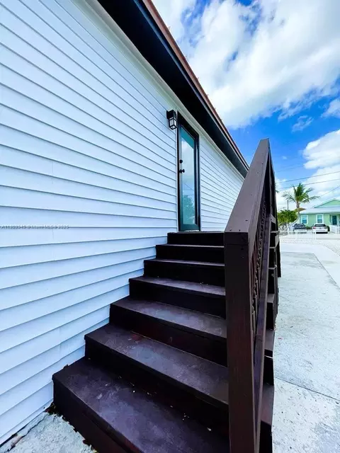 Exterior - 271 Lance Ln, Key Largo, FL 33037 photo 14 of 14