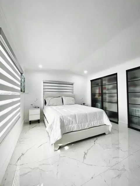 Bedroom - 271 Lance Ln, Key Largo, FL 33037 photo 3 of 3