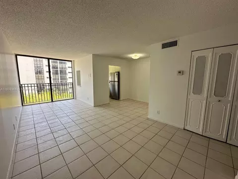 16919 N Bay Rd #617, Sunny Isles Beach, FL 33160