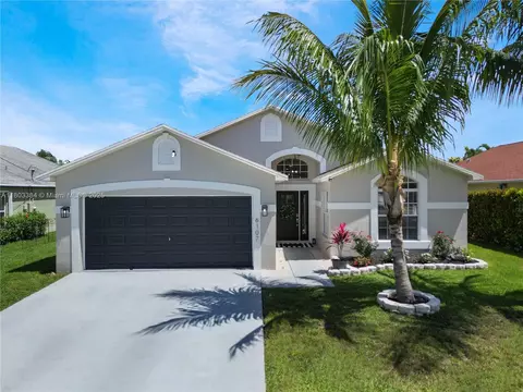 6107 Lauderdale St, Jupiter, FL 33458
