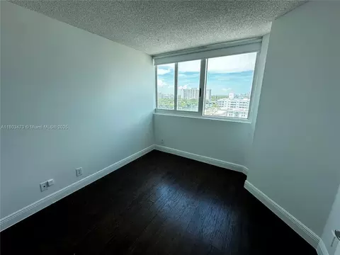 Bedroom - Undisclosed, Miami Beach, FL 33140 photo 1 of 1