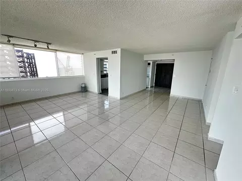Living - Undisclosed, Miami Beach, FL 33140 photo 3 of 6