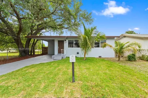 941 NW 76th St, Miami, FL 33150