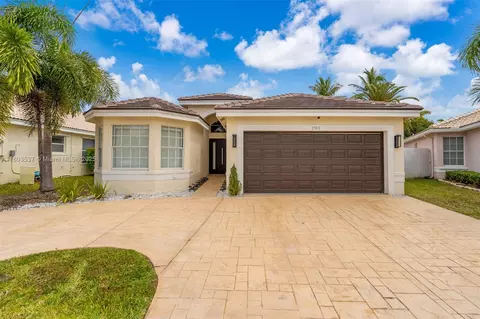 1903 SW 180th Ter, Miramar, FL 33029