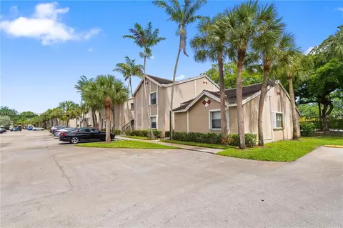 9641 Riverside Dr #F6, Coral Springs, FL 33071