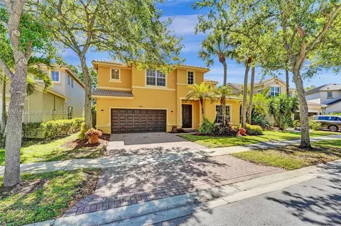Exterior - 4470 E Seneca Ave, Weston, FL 33332 photo 11 of 11