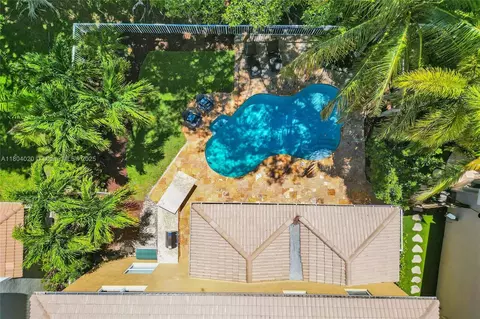 View/Area - 4470 E Seneca Ave, Weston, FL 33332 photo 4 of 7