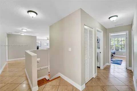 Entry Way - 4470 E Seneca Ave, Weston, FL 33332 photo 7 of 8