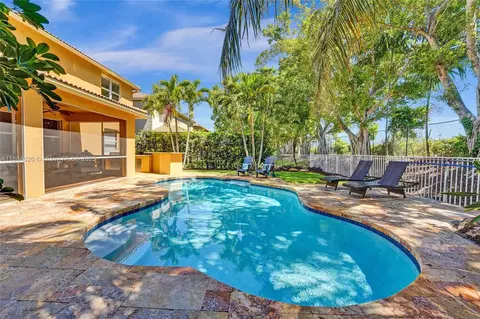 Exterior - 4470 E Seneca Ave, Weston, FL 33332 photo 8 of 11