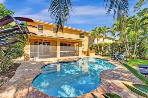 Exterior - 4470 E Seneca Ave, Weston, FL 33332 photo 9 of 11