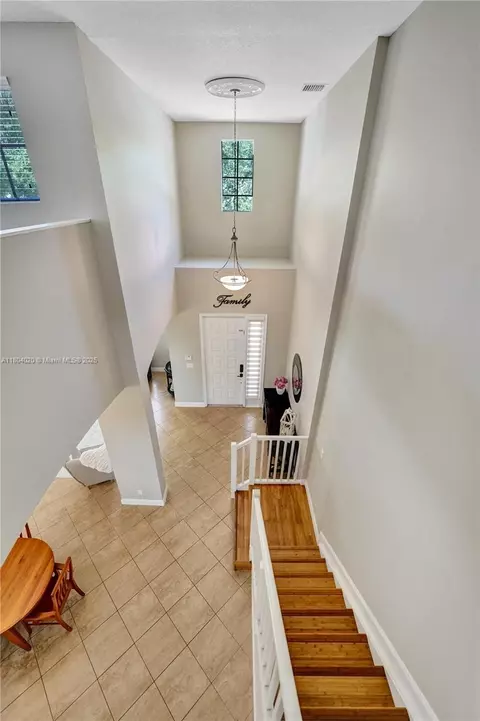 Entry Way - 4470 E Seneca Ave, Weston, FL 33332 photo 6 of 8
