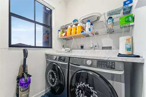 3531 W 104th Ter, Hialeah, FL 33018 photo 21